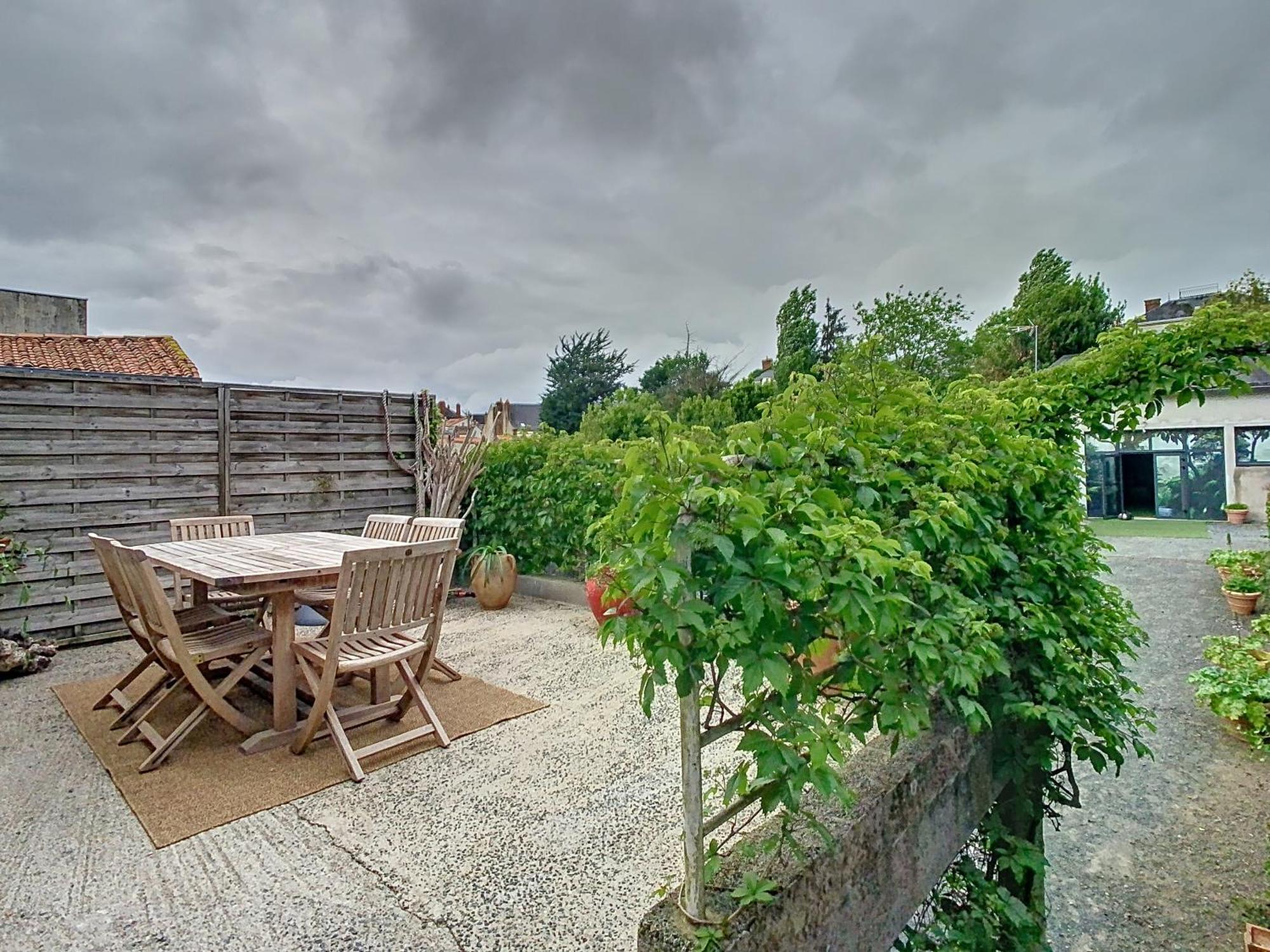 La Terrasse - Charmante Maison Cholet Esterno foto